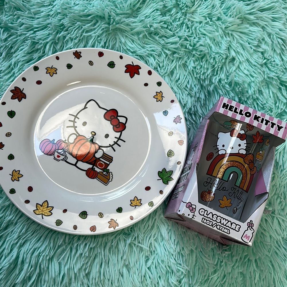 Hello kitty bundle plate and glass cup 160z fall thanksgiving dinner set